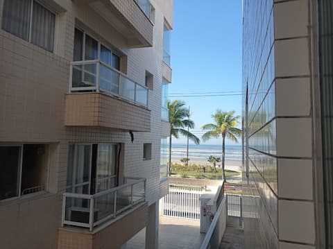 Kitnet in front of the beach in Caiçara neighborhood