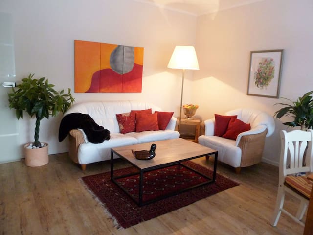 Ferienwohnung Amadeo (Winterberg/Stadt) -, Ferienwohnung (56qm) 1 Schlafzimmer/1 Wohnzimmer