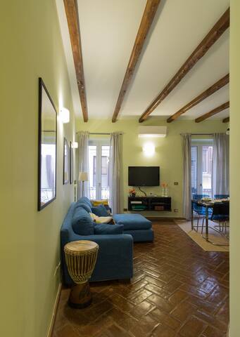 Tama’s Presidential Loft gallery image 3