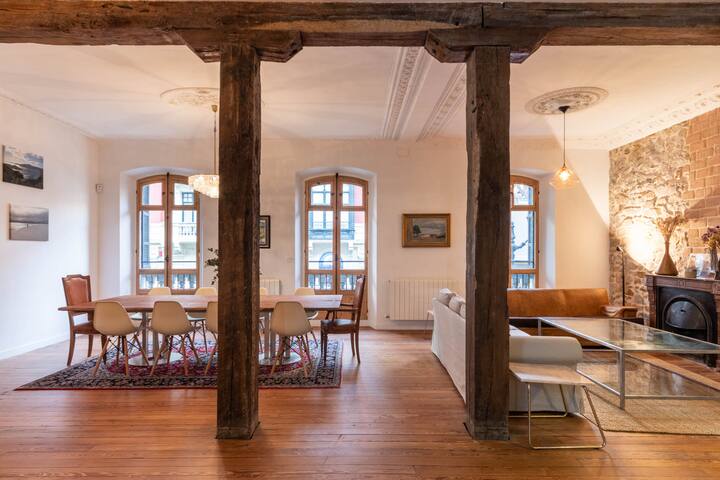 Amazing down town, near Guggenheim. Céntrico gallery image 2