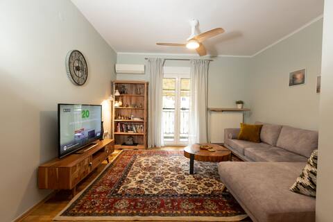Cozy Modern 2 Bedroom Apartment in Thessaloniki