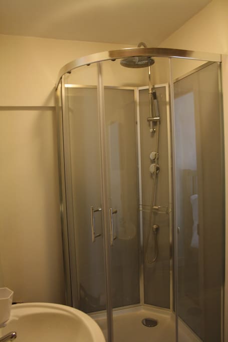 En-suite shower room