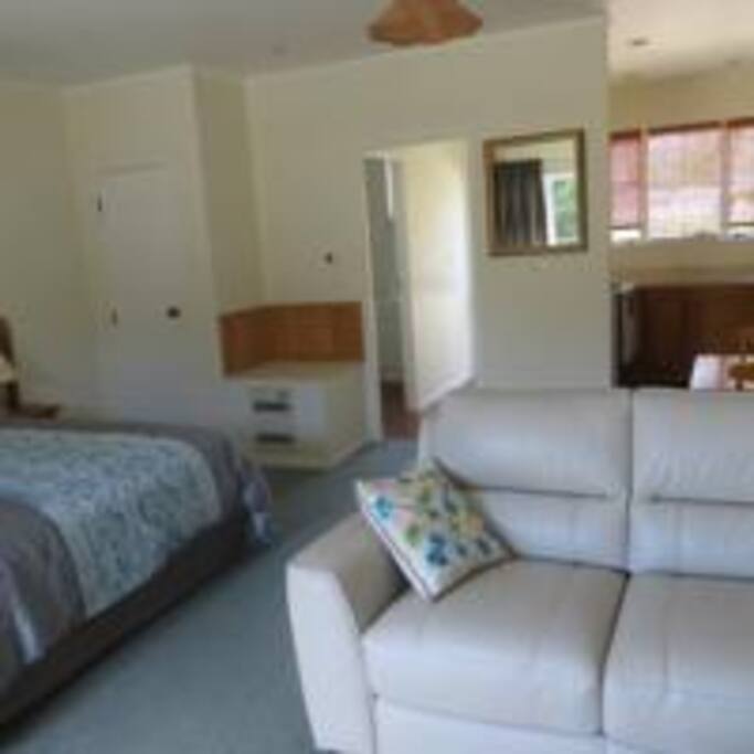 Studio Unit 2
