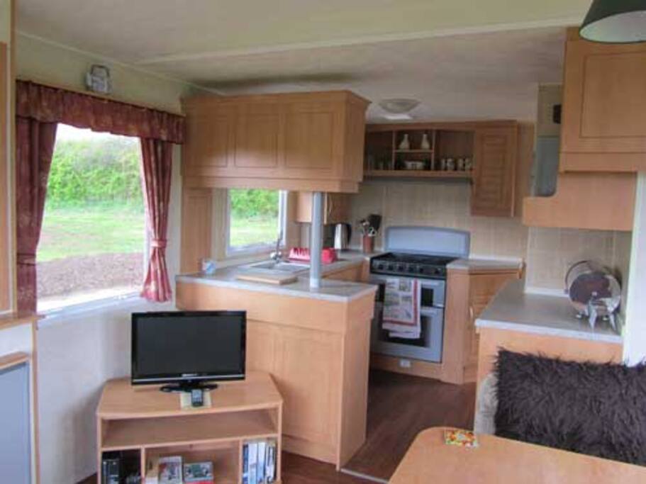 Living Area / Kitchen
