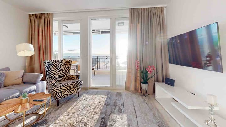 Neue 2 Zi. Wohng. Pool, Lift, Balkon In Makarska - Makarska