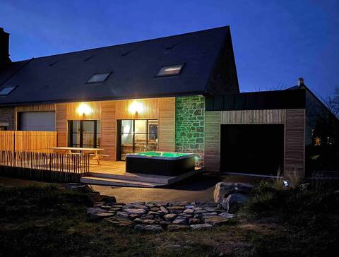 Fully renovated barn Baie du Mont St Michel