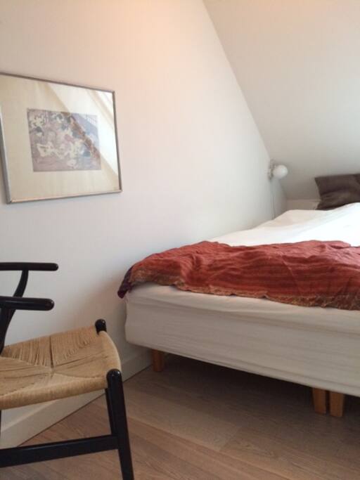there's little place - but a very nice room with good atmosphere