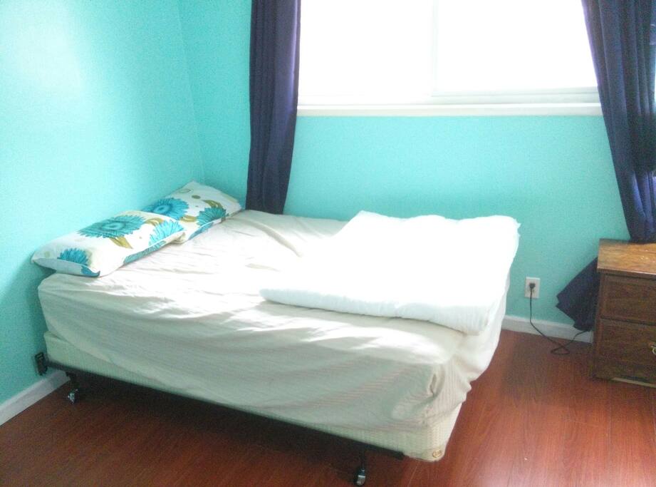 Full Size Bed