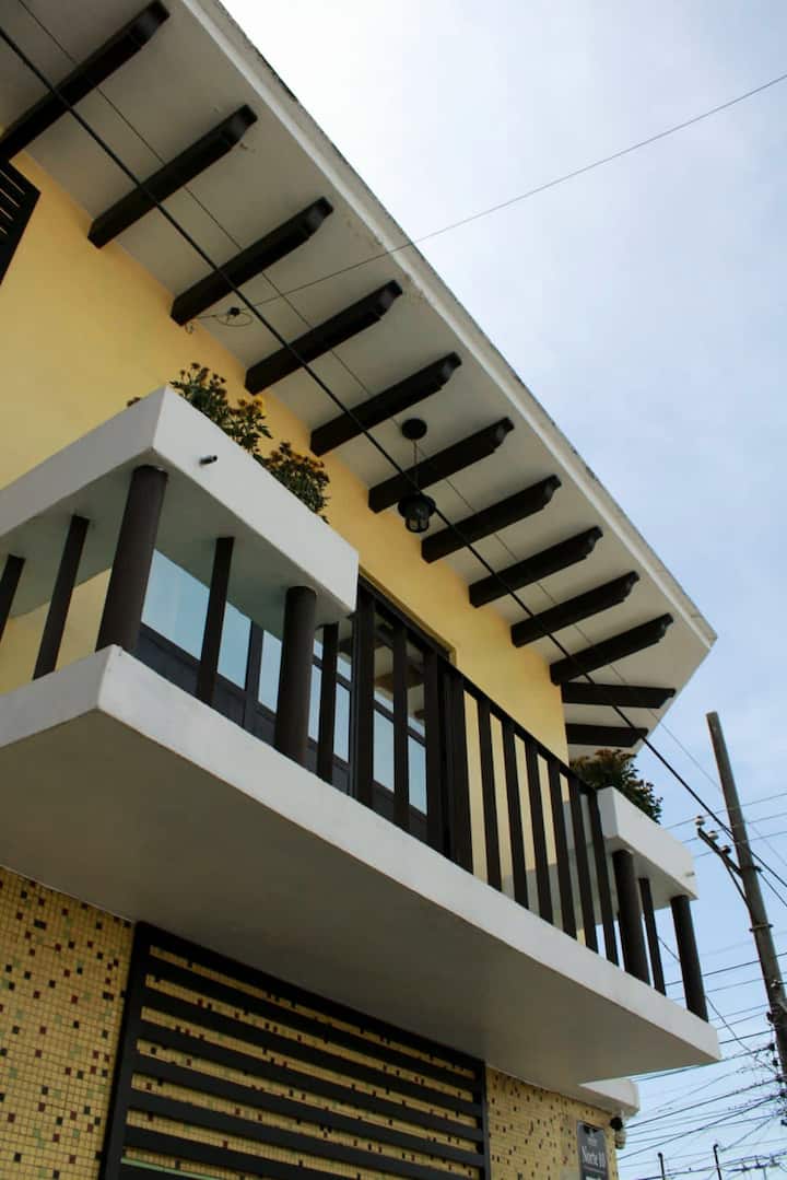 Full apartment in the center of the city. Serviced apartments for