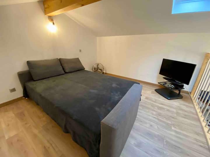 Sofa na mezzaninu 