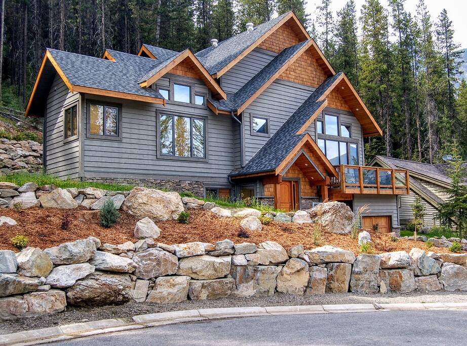 Home Exterior - Summer
