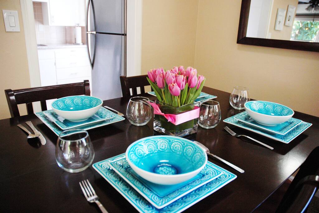 AprilMay Sale! 1 Bedroom Apt. 1 Block from Beach! Apartments for