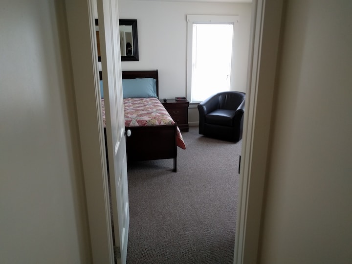 Front Bedroom, Queen Bed with comfy chair and Cable TV