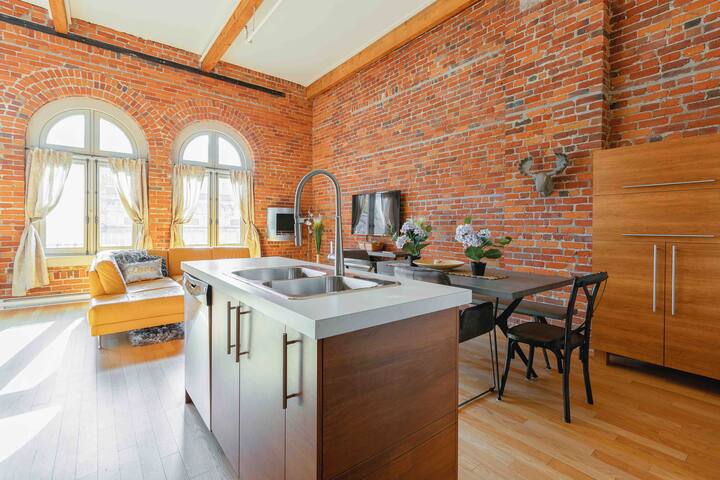 LOFTS ST JEAN, Old Québec Penthouse Location A1 gallery image 3