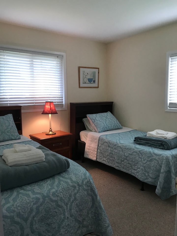 Twin საძინებელი #1