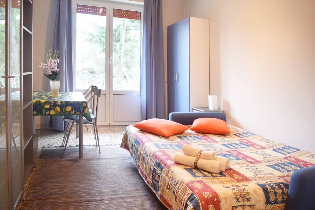 Clean and soft towels and bed linen