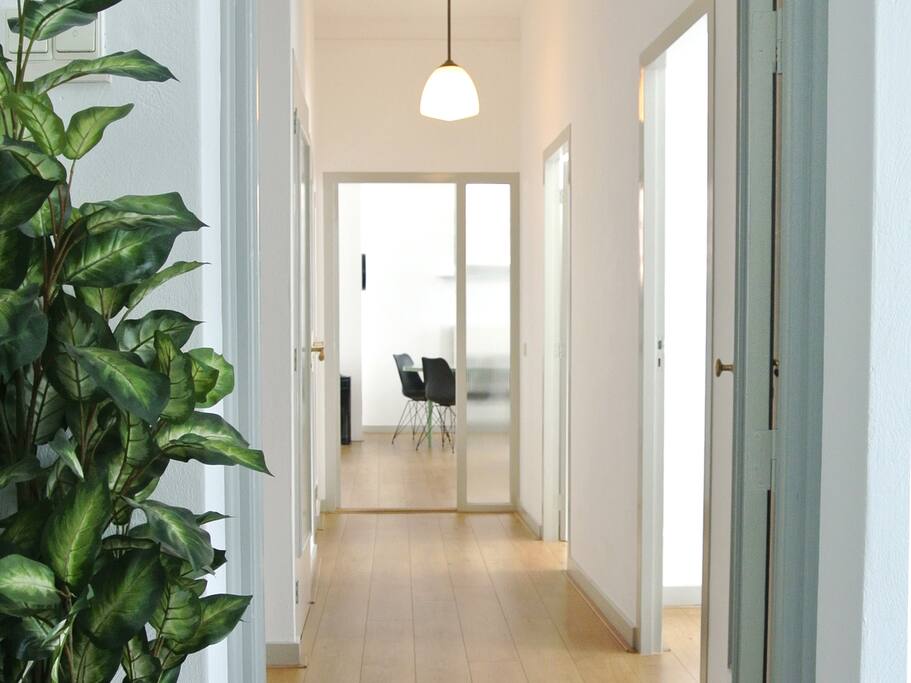 Gufo noemt zich ruim en dat is niet voor niks, het appartement telt zo'n 85 vierkant meter leefoppervlak