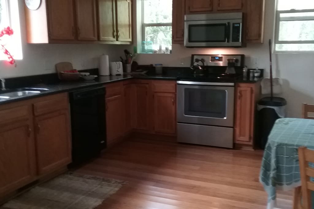 Fully stocked kitchen for guests to use!