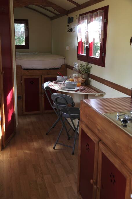 Intérieur de la roulotte