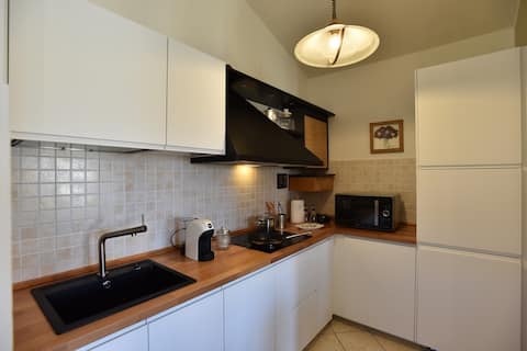 Top Airbnb: Bright and quiet, a few steps from the center a Pula