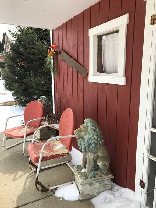 Outdoor sitting area