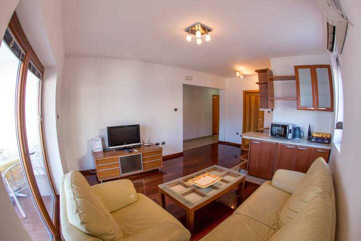 Blue Coast Travel managed Airbnb listing 1