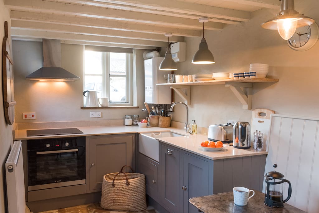 Cottage Kitchen, oven, hob, fridge, dishwasher