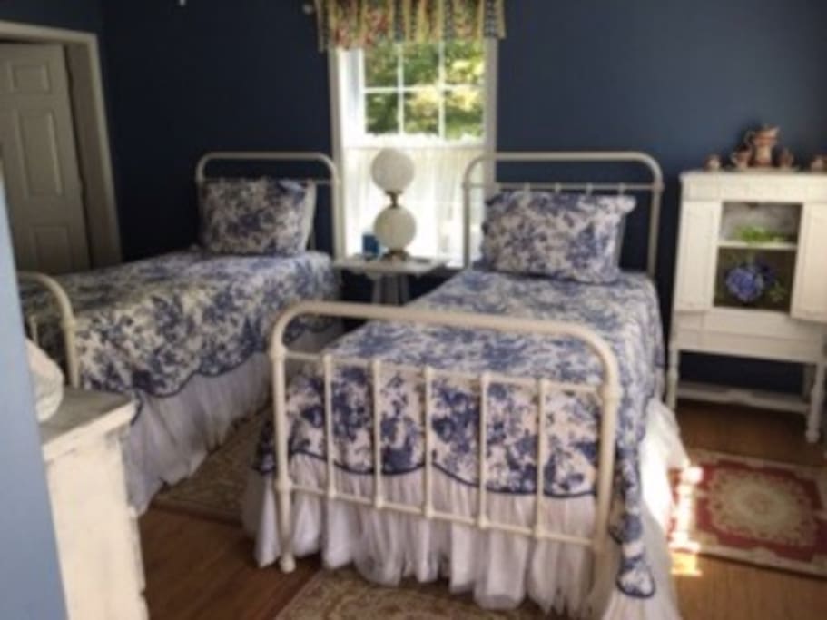 The twin beds are adjustable, lovely for reading in bed.