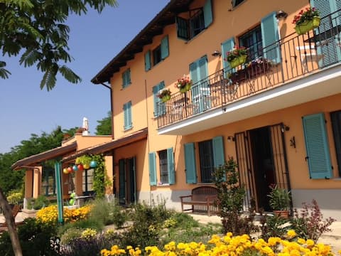 Visit Piedmont: ‘Casa Collina' Castelnuovo Calcea