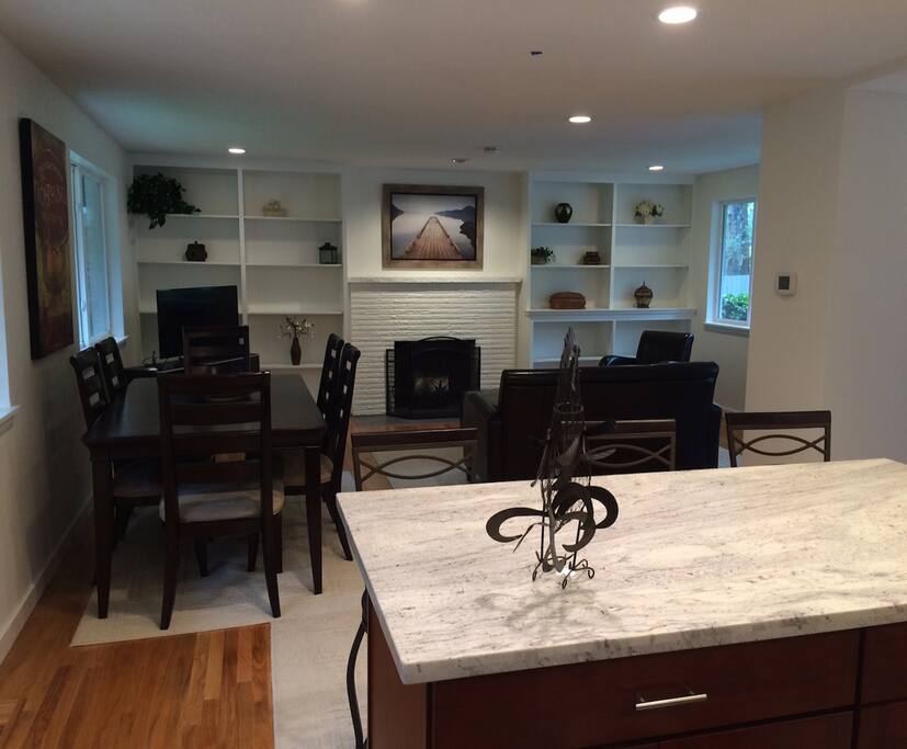 Dining Table Open Design