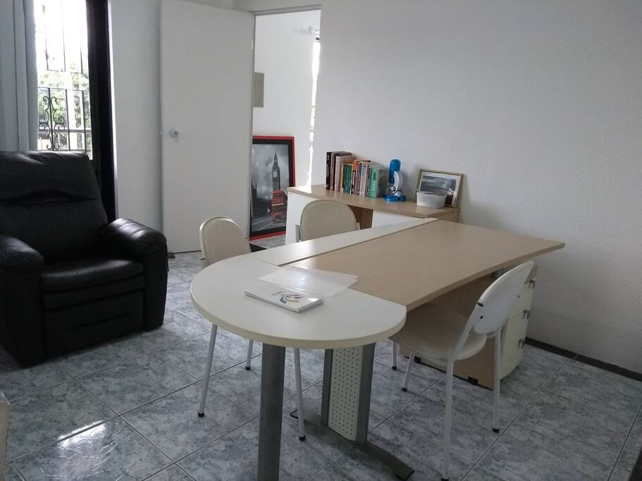 Espaço para relaxar e ler, sentir-se bem é tudo de bom.