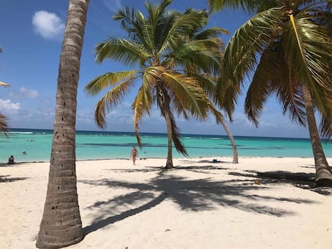 Charming Beach Condo in Bavaro Self check in
