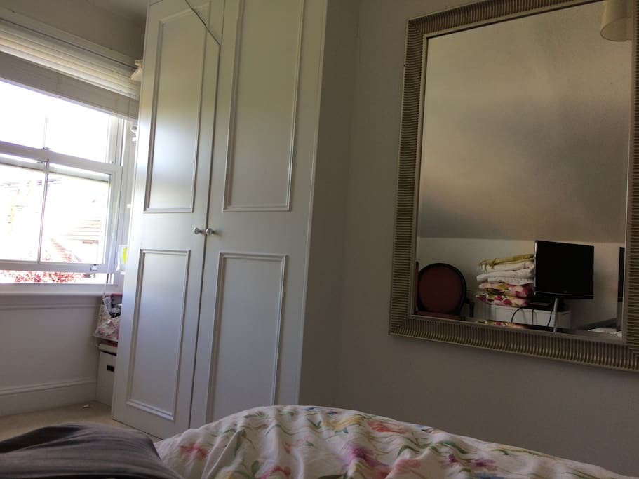 Guest bedroom