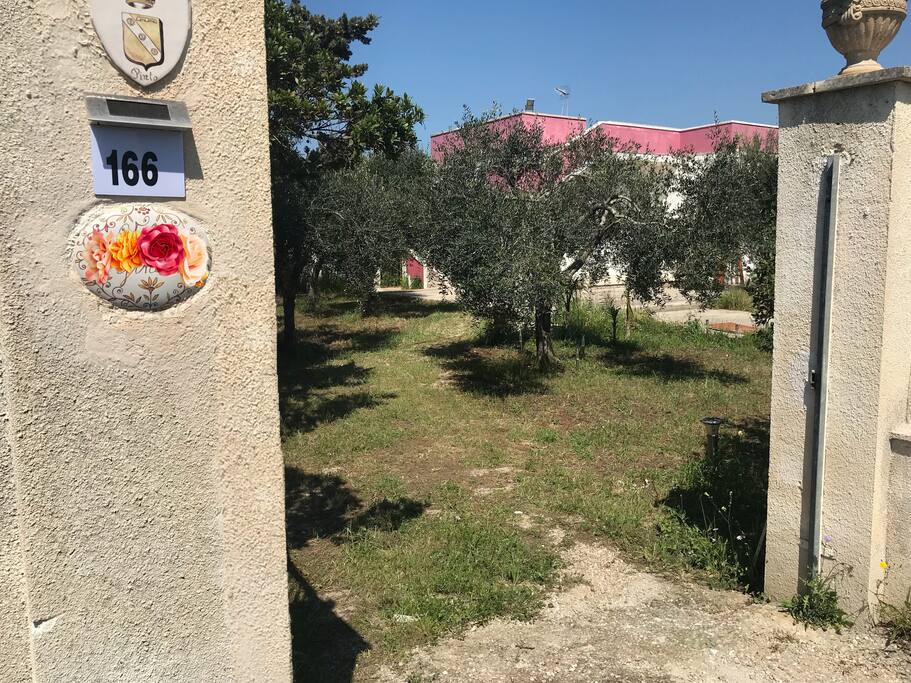 Ingresso Villa con posti auto