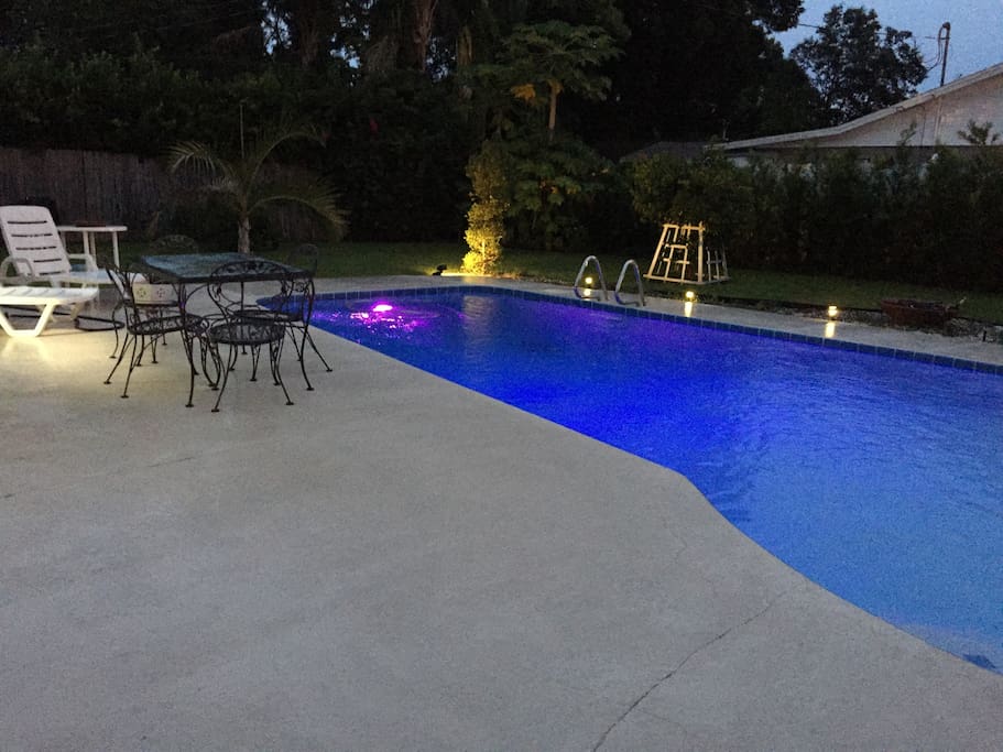 On night pool light show