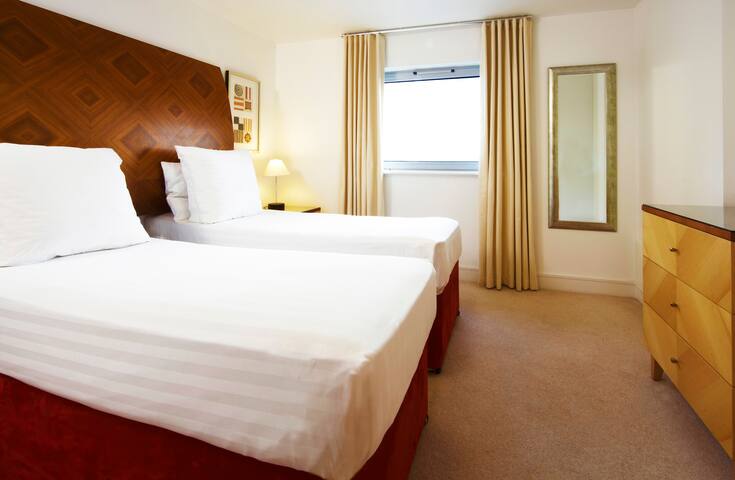 Two Bedroom Apartment in trendy East London perfect for families gallery image 2