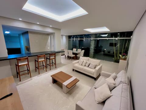 Sophisticated Duplex with Jacuzzi