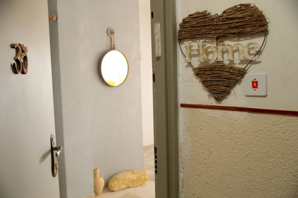 Welcome to OM & HOME!