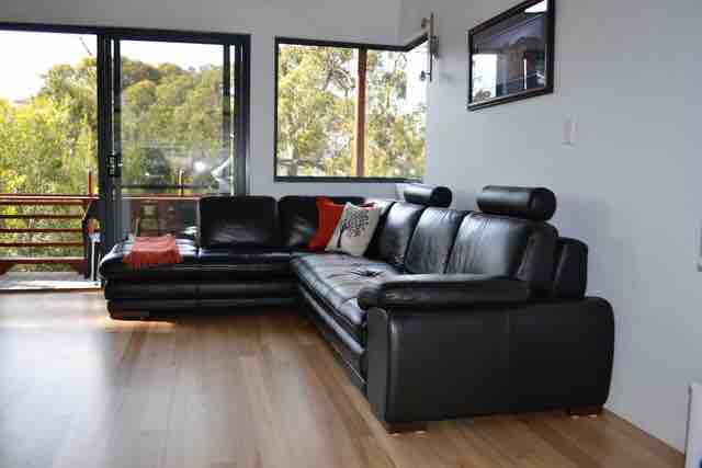 Popular Airbnb listing: Mopokes 41 Bradley Drive Coles Bay Tasmania 7215. in Coles Bay