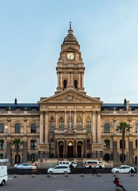 Show full-screen, host-provided image