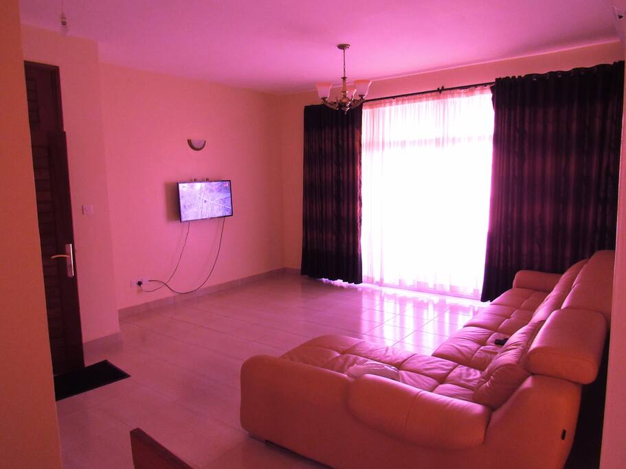 SPACIOUS LIVING AREA