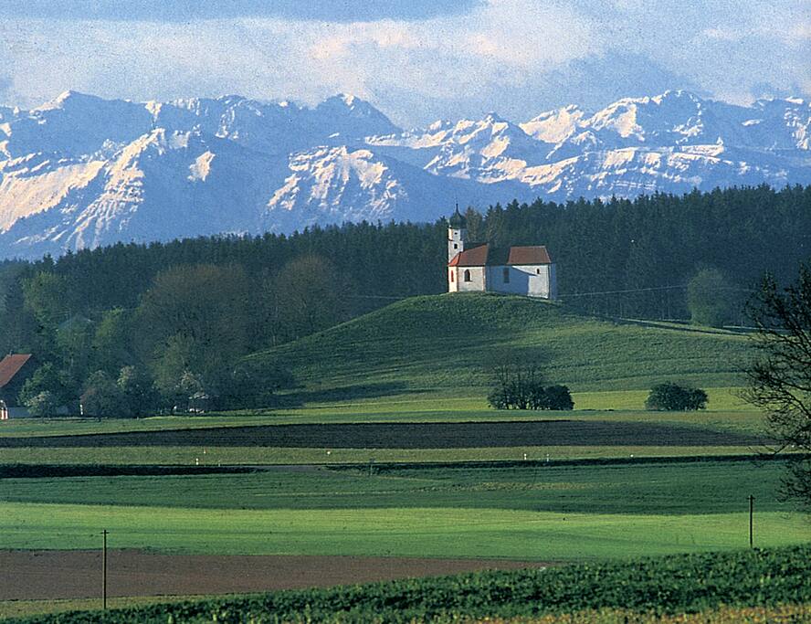Bei Föhn Blick bis zu den Schweizer Alpern hinter dem Bodensee