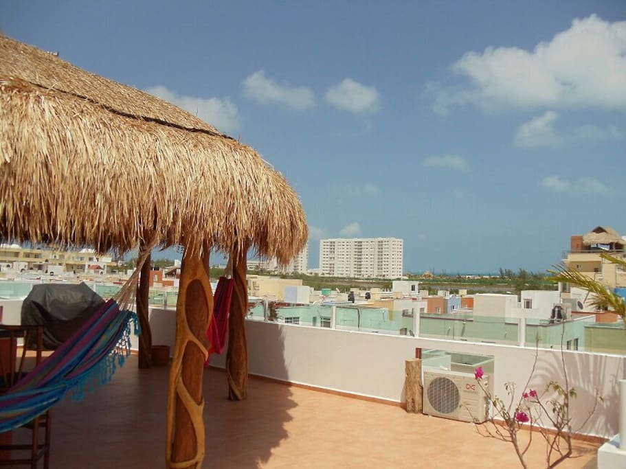 Beautiful views on the sun drenched papaya rooftop paradise.