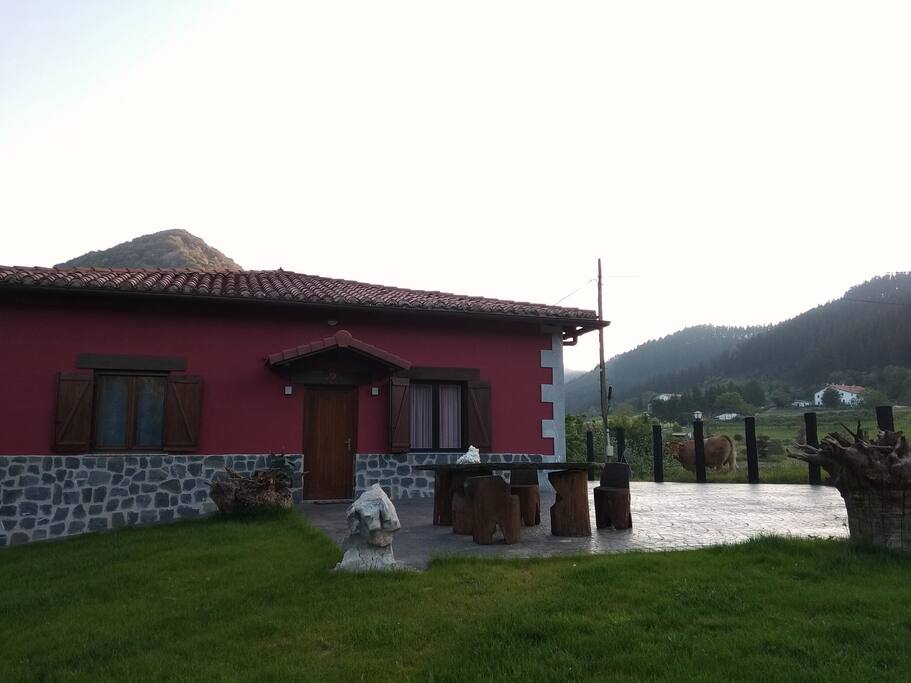 OLATZ Eskola Etxea - Casa Escuela OLATZ