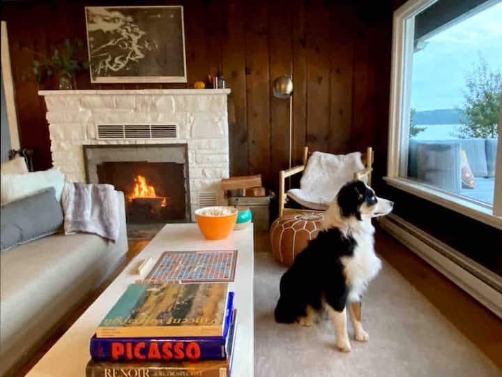 Cozy Beach Bungalow W/private Beach Access. - San Juan Islands, WA