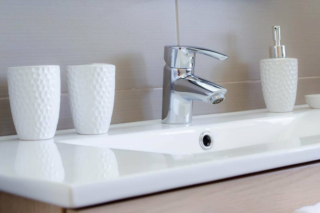 Particolare bagno interno stanza