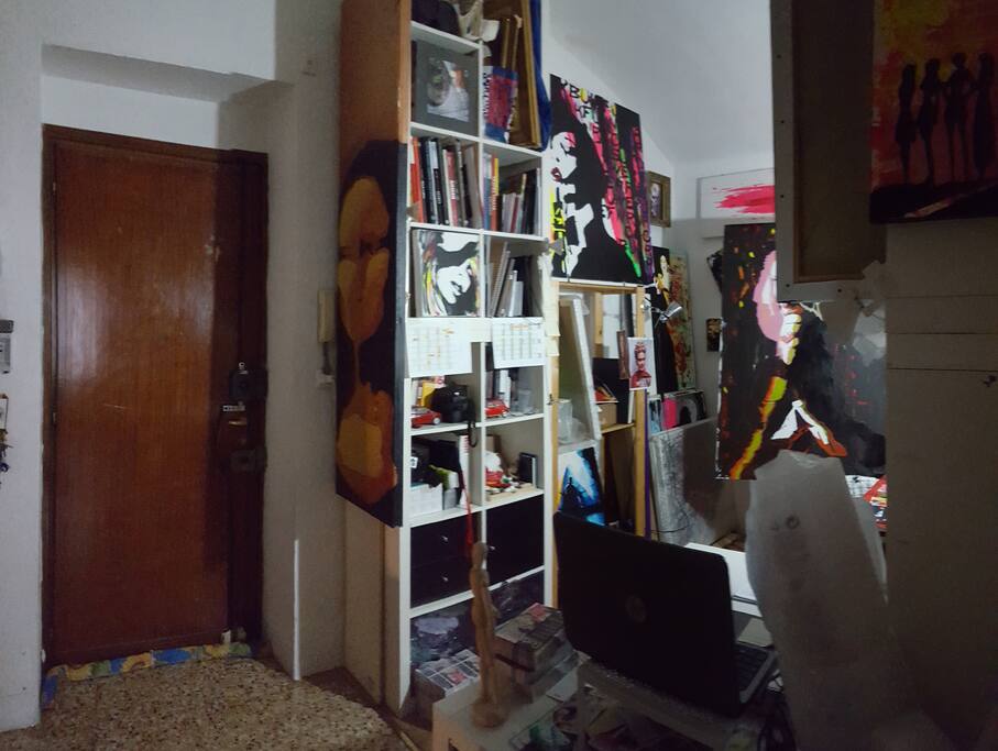 ingresso e laboratorio / laboratory