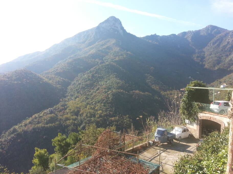 panorama montagna da Tenuta di lieto