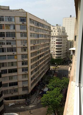 SPACIOUS APARTMENT IN COPACABANA BEACH gallery image 2