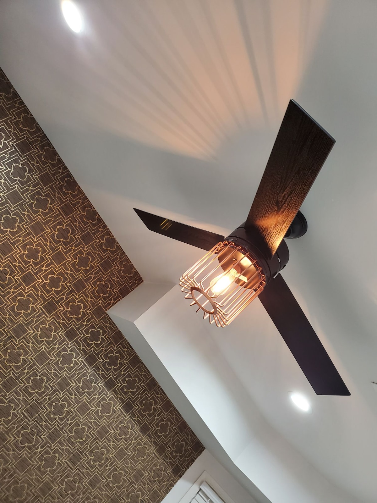 2/1 Modern BASEMENT home near Mall of GA